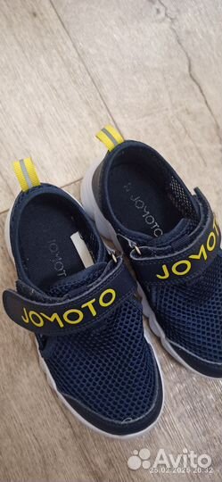 Кроссовки 27