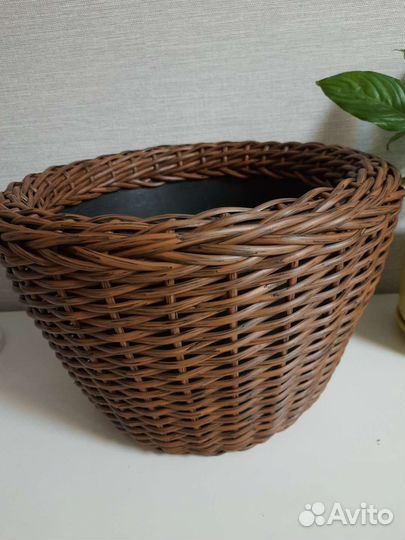 Кашпо из искусственного ротанга 14 л