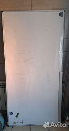 Магнитно маркерная доска б/у 89/179