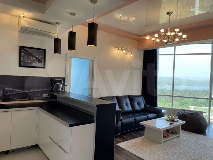 2-к. квартира, 68 м², 13/17 эт.