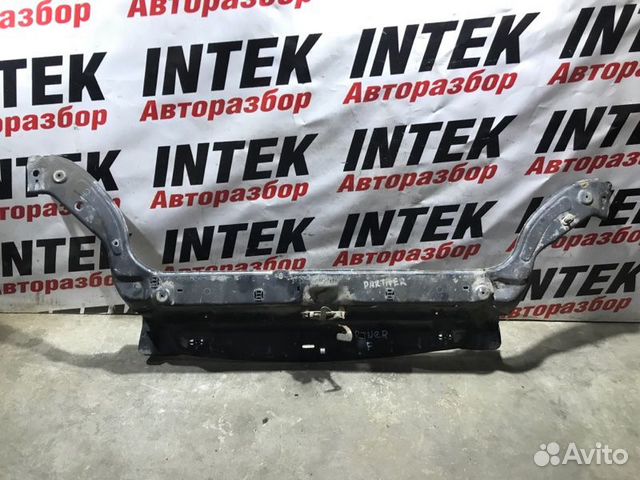 Верхняя панель рамки радиатора передняя Peugeot