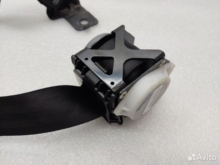 Ремень безопасности задний Audi A8 D4 ctga 2017