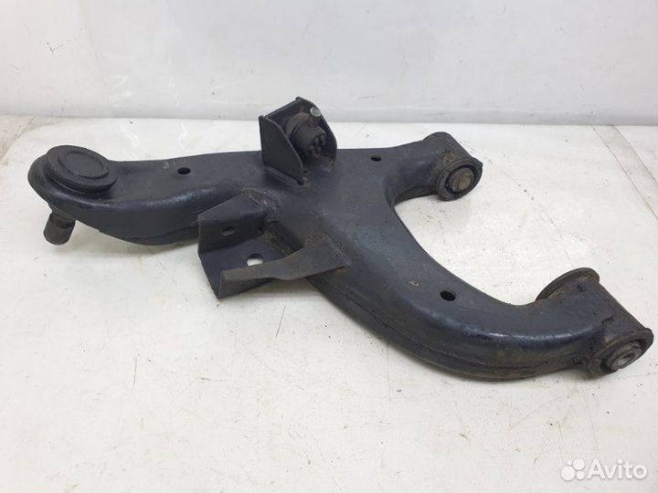 Рычаг подвески задний правый Nissan Pathfinder R51