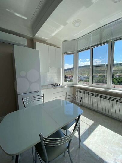 2-к. квартира, 52 м², 9/10 эт.