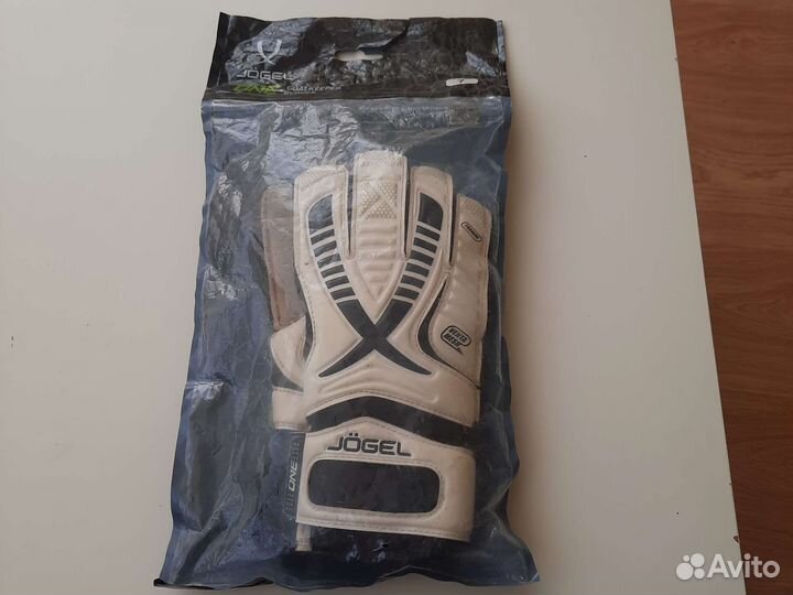 Вратарские перчатки jogel