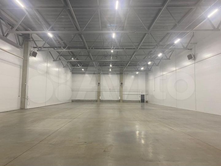 Склад под хранение, 1000 м²