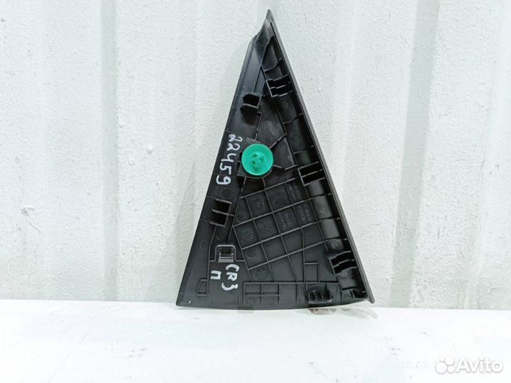 Накладка двери задняя правая Kia Seltos SP2 2020