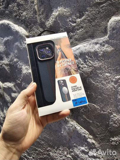 Чехол на iPhone 14 Pro
