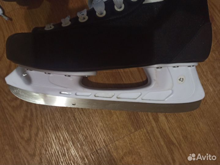 Коньки хоккейные 43 размер