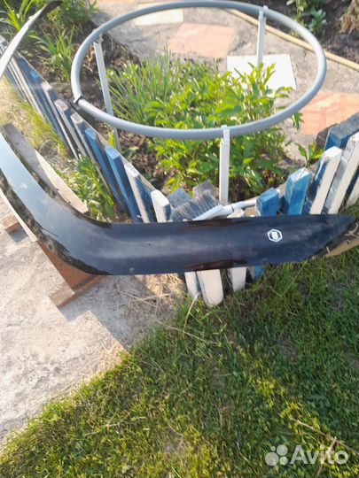 Дефлектор капота LADA vesta