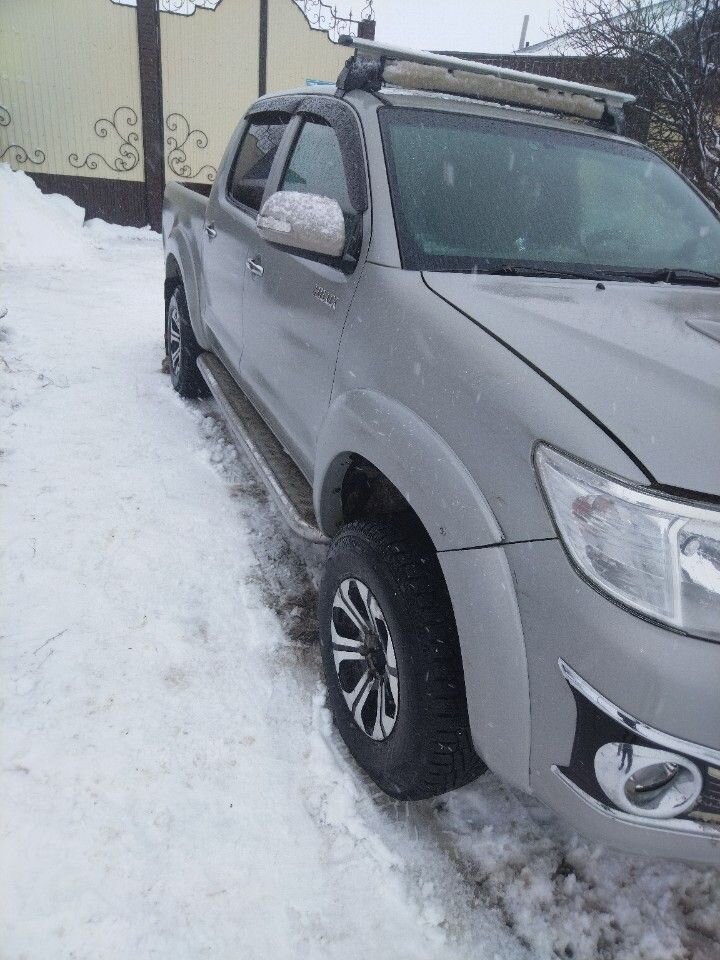 Toyota Hilux: фото владельца