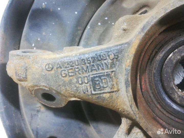 Кулак поворотный задний левый Mercedes S W220