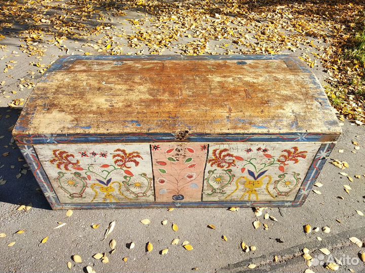 Старинный большой свадебный сундук 19 века