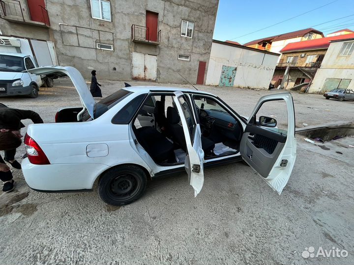 Двери на priora