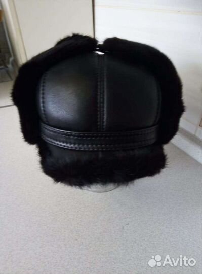 Мужская кожаная кепка