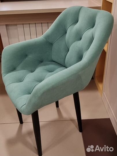 Стулья кухонные 4шт