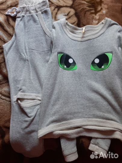 Спортивный костюм женский