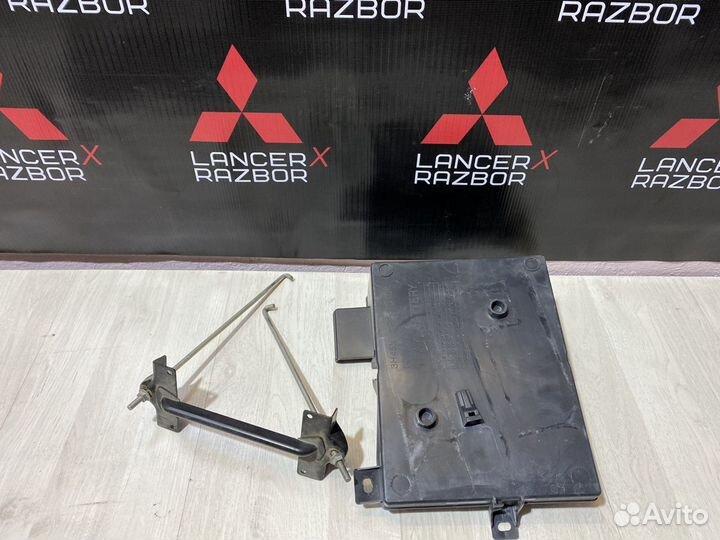 Крепление Аккумулятора лансер 10 Lancer X