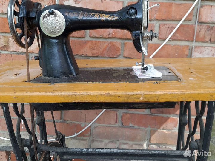 Швейная машинка