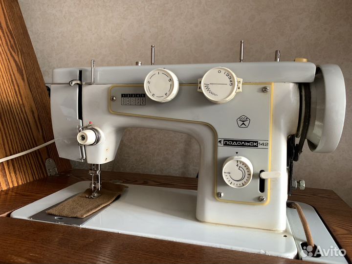 Швейная машина Подольск 142