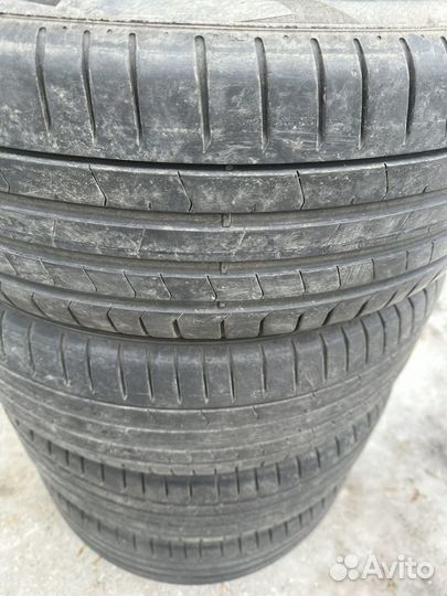 Pirelli P Zero PZ4 235/55 R18