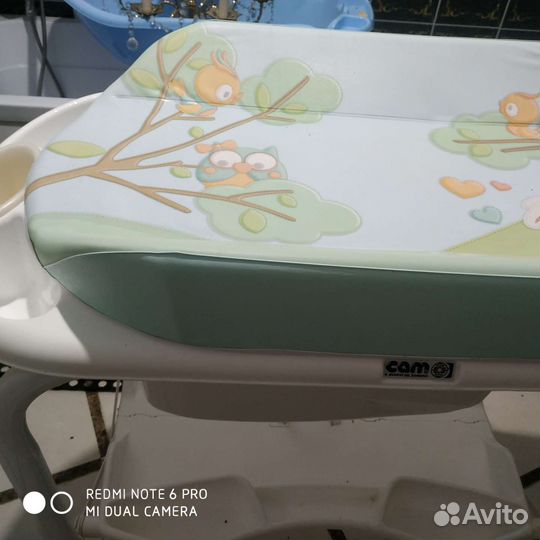 Детская ванночка с подставкой и пеленальный столик