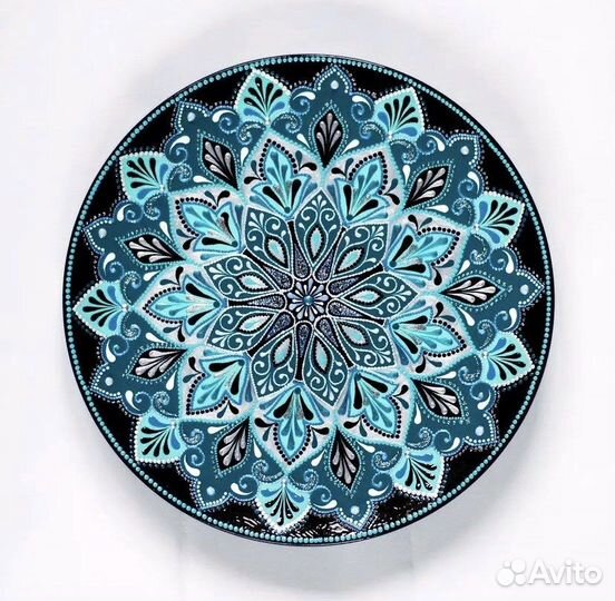 Тарелка декоративная. Точечная роспись