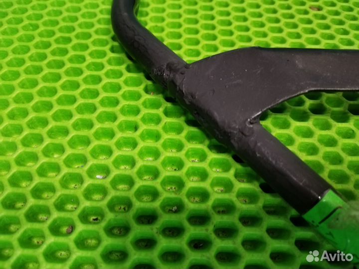 Держатель капюшона N01 для 3х колесного велосипеда