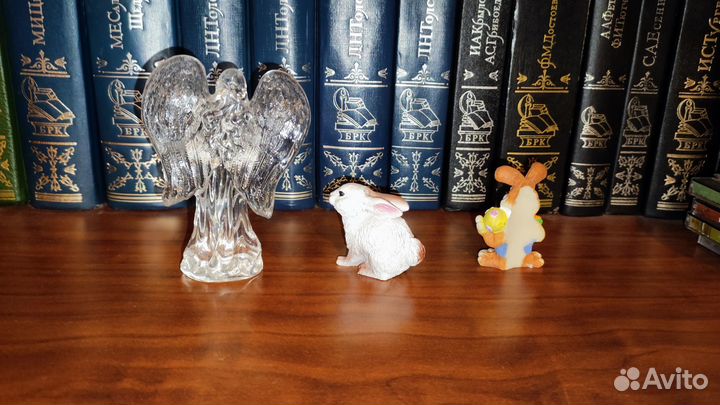 Различные статуэтки фигурки (животные, ангелок)