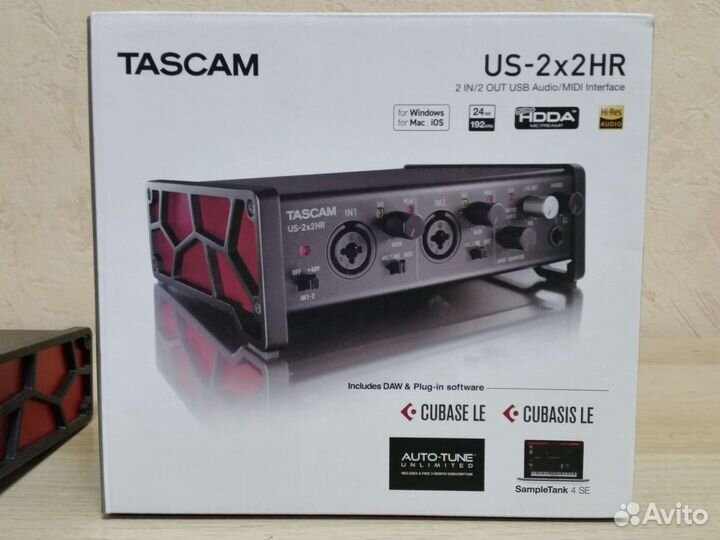 Студийная звуковая карта Tascam US-2x2HR