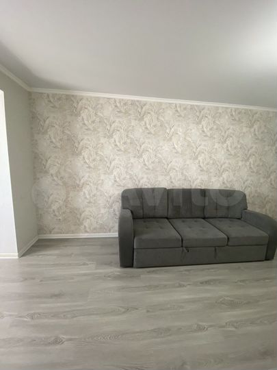 2-к. квартира, 78,3 м², 8/8 эт.