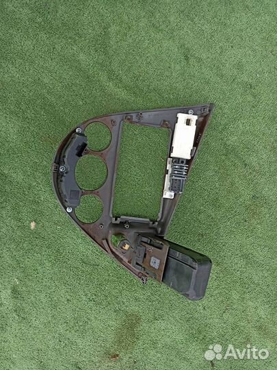 Накладка декоративная Ford Focus 1 универсал 2.0