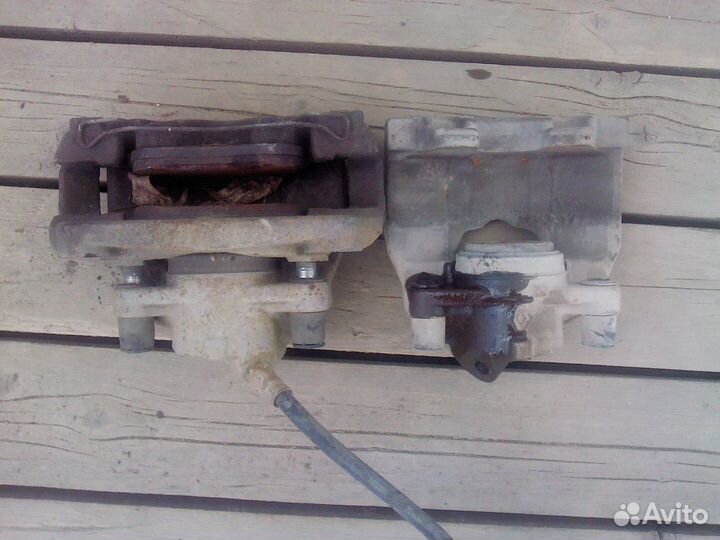 Суппорт передний Renault Fluence