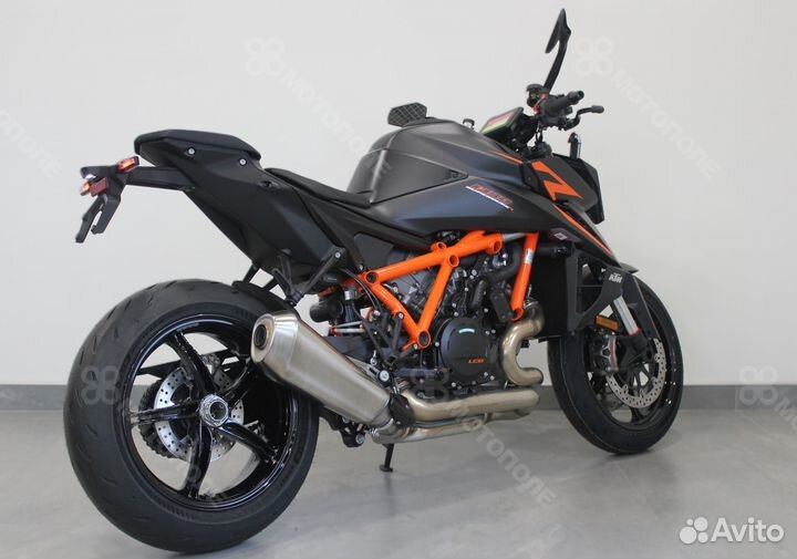 1390 Super Duke R EVO