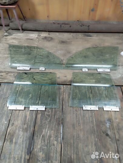 Стекла на бмв е34 комплект