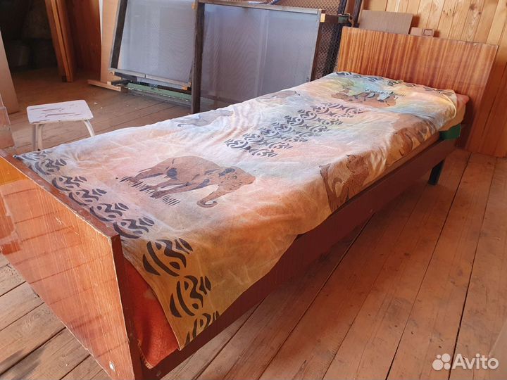 Кровать одноместная б.у