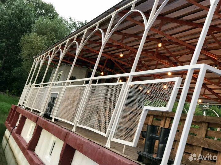 Баржа,плавучая пристань,кафе,бар, плавдача,дом