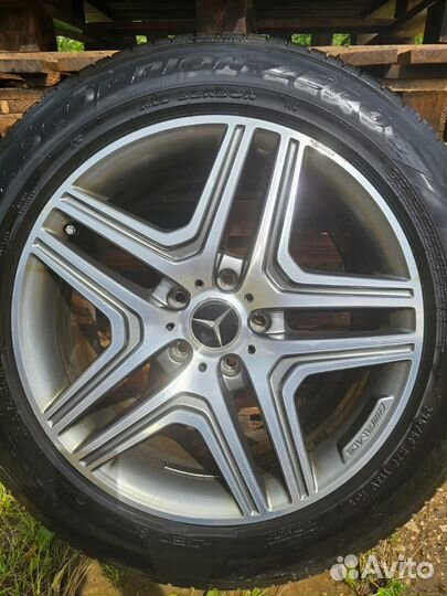 AMG Pirelli 275/50/20