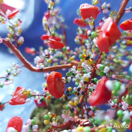 Дерево из бисера с Кораллом