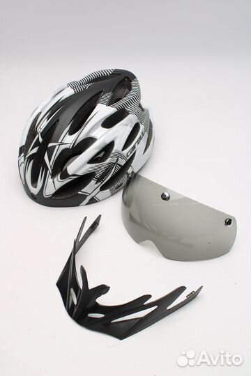 Велосипедный шлем со съемным визором Cairbull