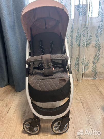 Коляска прогулочная