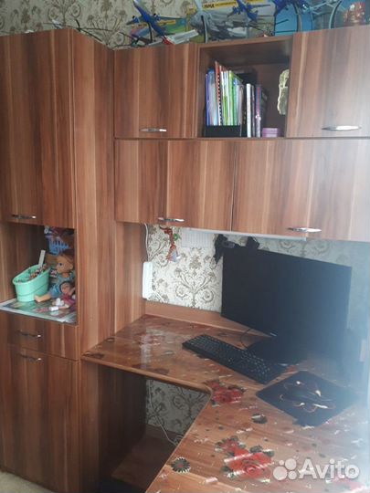 Компьютерный стол