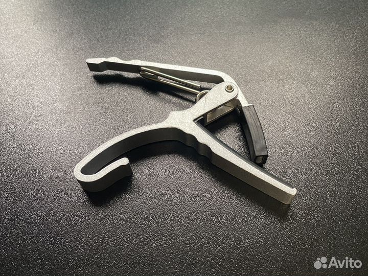 Каподастр для гитары