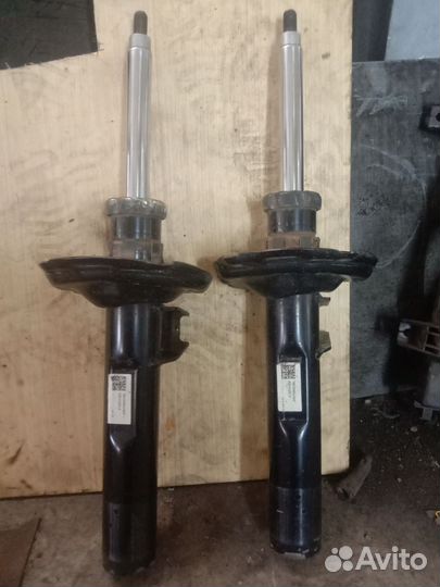 Передние амортизаторы skoda octavia a7 б/у