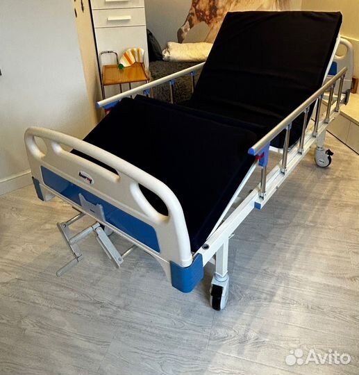 Медицинская кровать для лежачего больного