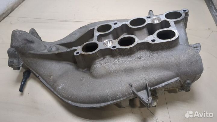 Коллектор впускной Cadillac STS, 2009