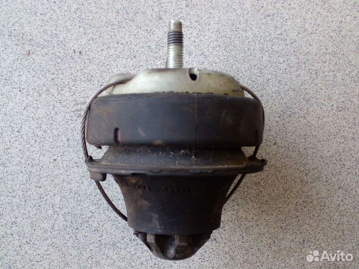 Подушка двигателя вольво с 80