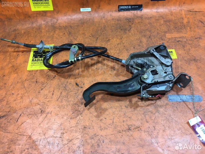 Рычаг стояночного тормоза Toyota Cresta GX100