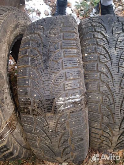 Goodyear UltraGrip Extreme 215/65 R16