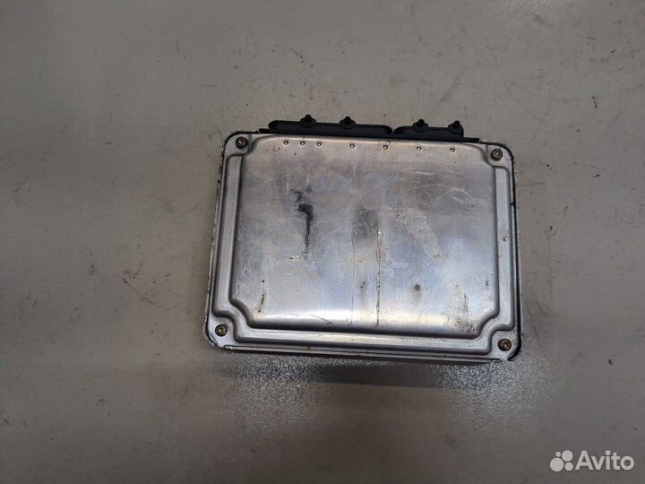 Блок управления двигателем Volkswagen Golf 4, 1999